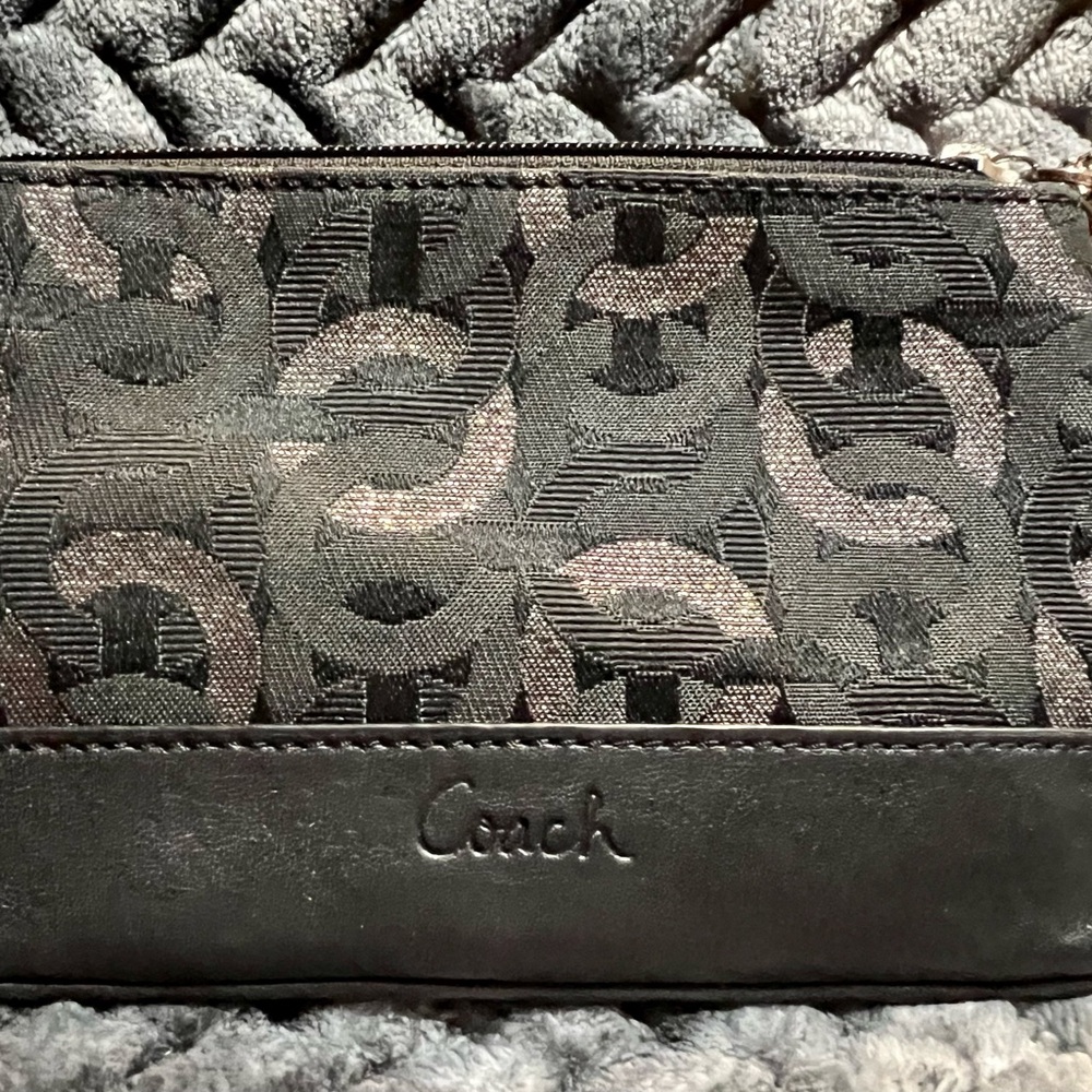Coach Black Signature Pattern Wristlet/Clutch Small. C Logo/Monogram Print.